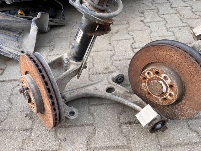 bontott VW PASSAT B6 Jobb első Lengéscsillapító