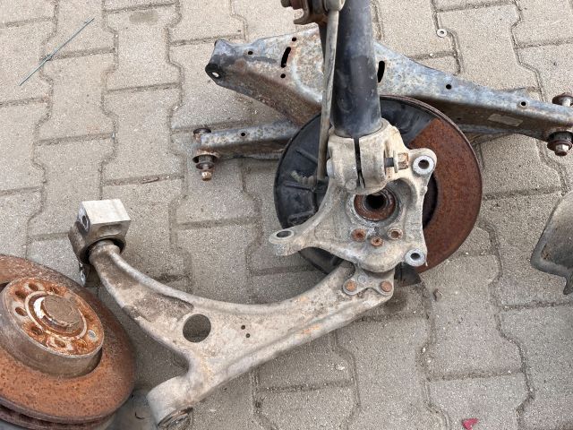 bontott VW PASSAT B6 Jobb első Lengéscsillapító