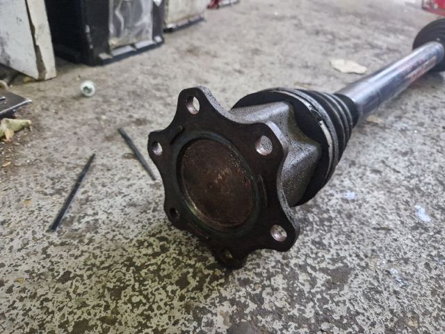 bontott VW PASSAT B6 Jobb Féltengely