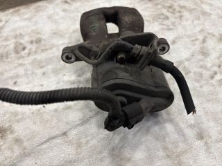 bontott VW PASSAT B6 Jobb hátsó Féknyereg Munkahengerrel