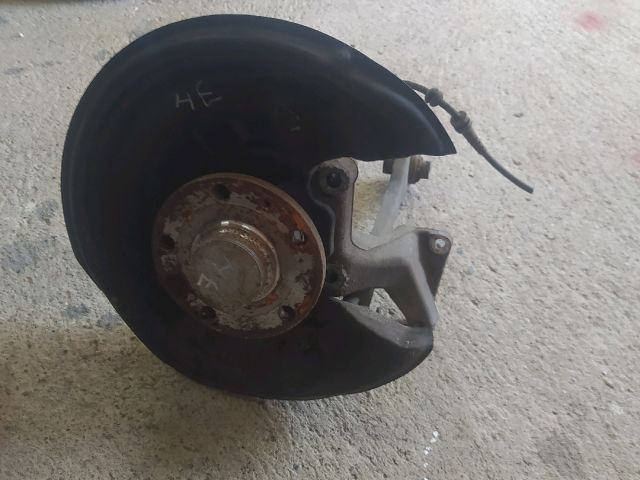 bontott VW PASSAT B6 Jobb hátsó Kerékagy