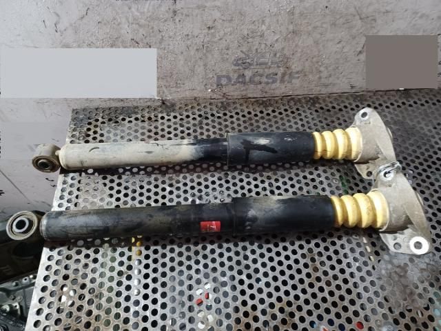 bontott VW PASSAT B6 Jobb hátsó Lengéscsillapító