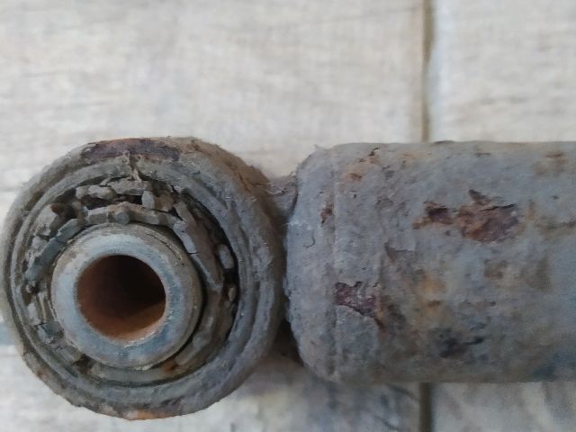 bontott VW PASSAT B6 Jobb hátsó Lengéscsillapító