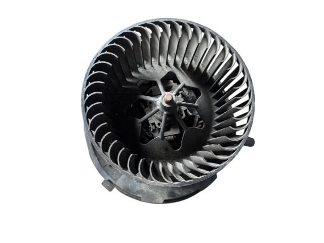 bontott VW PASSAT B6 Klímahűtő Ventilátor