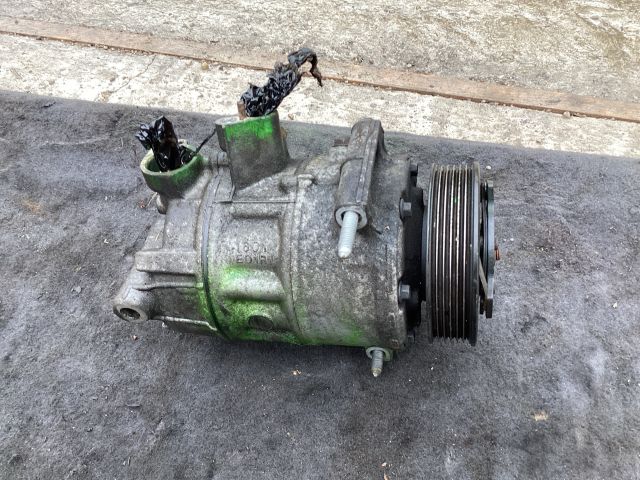 bontott VW PASSAT B6 Klímakompresszor
