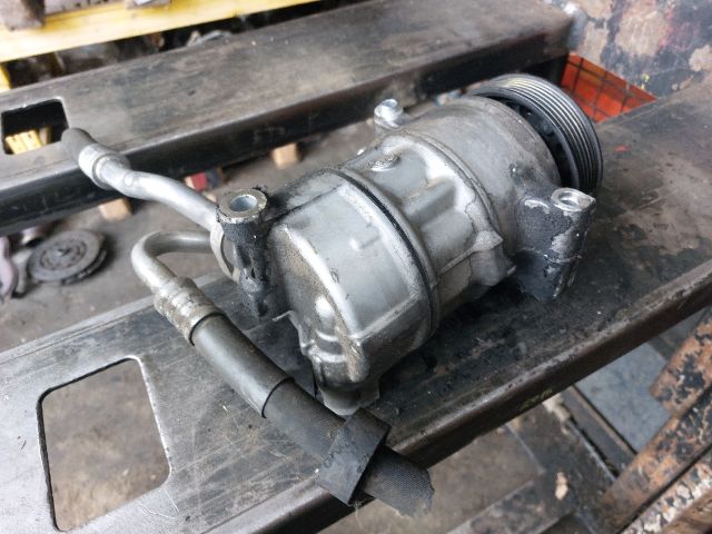 bontott VW PASSAT B6 Klímakompresszor