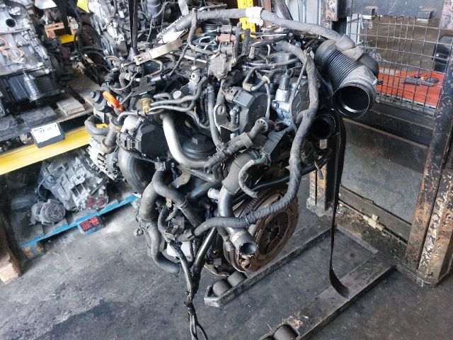 bontott VW PASSAT B6 Komplett Motor (Segédberendezésekkel)