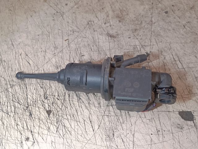 bontott VW PASSAT B6 Kuplung Munkahenger