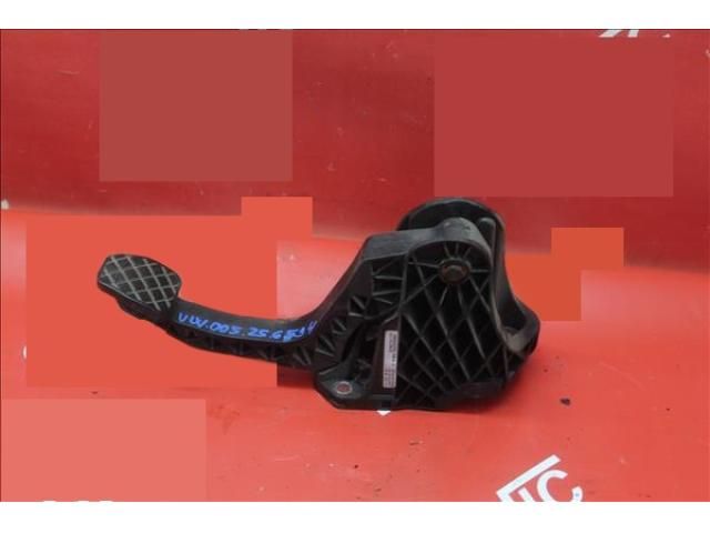 bontott VW PASSAT B6 Kuplung Pedál