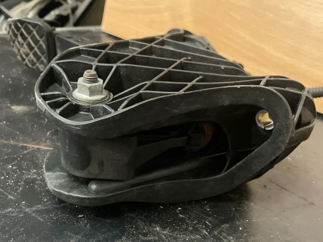 bontott VW PASSAT B6 Kuplung Pedál