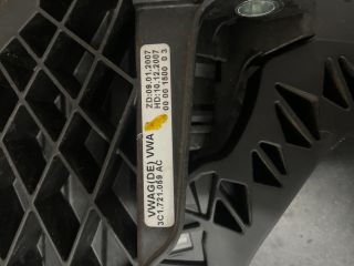 bontott VW PASSAT B6 Kuplung Pedál