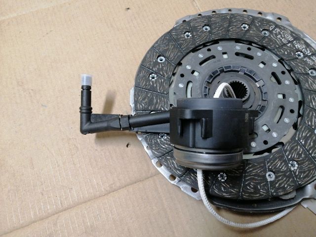 bontott VW PASSAT B6 Kuplung Szett (Szerkezet, Tárcsa)