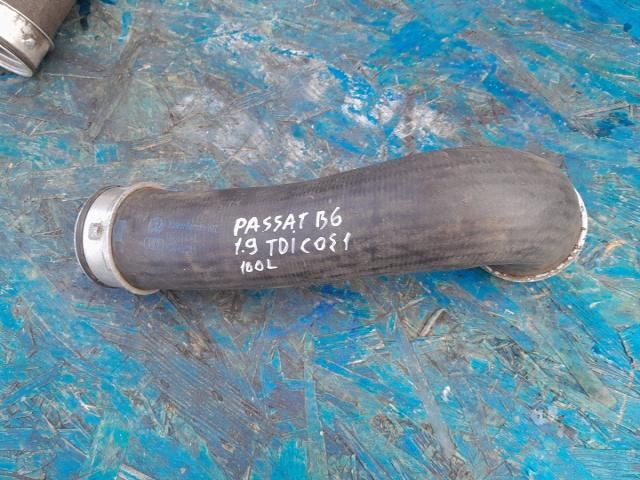 bontott VW PASSAT B6 Légbeömlő Cső