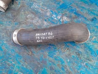bontott VW PASSAT B6 Légbeömlő Cső