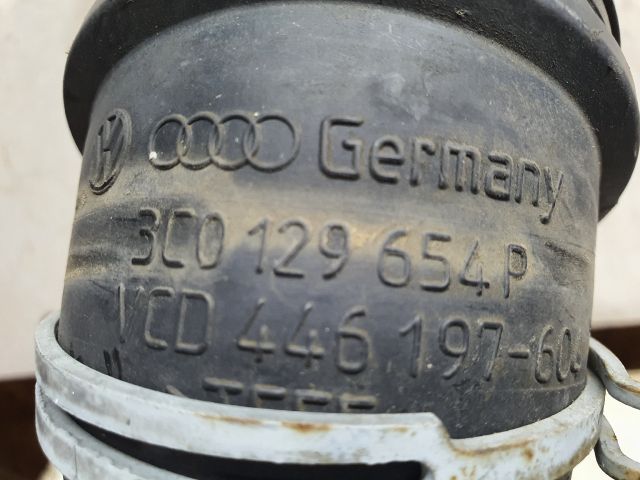 bontott VW PASSAT B6 Légbeömlő Cső