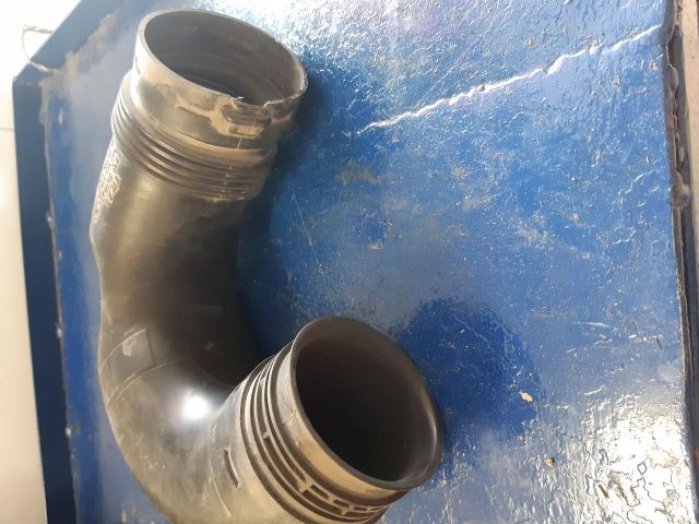 bontott VW PASSAT B6 Légbeömlő Cső