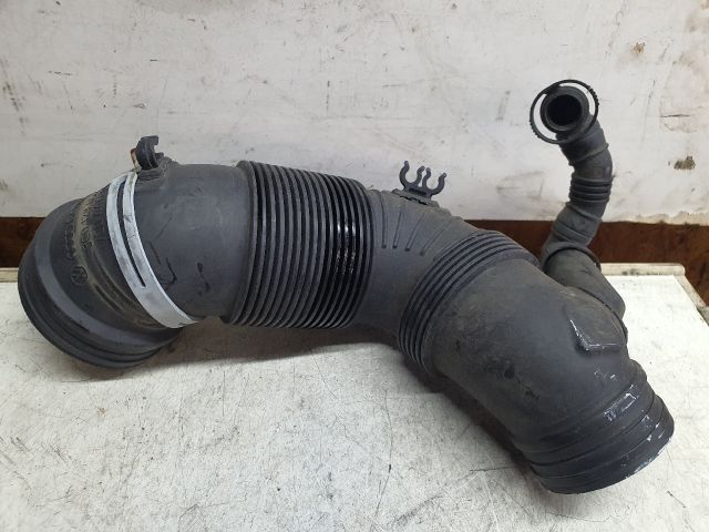 bontott VW PASSAT B6 Légbeömlő Cső