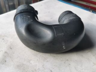 bontott VW PASSAT B6 Légbeömlő Cső