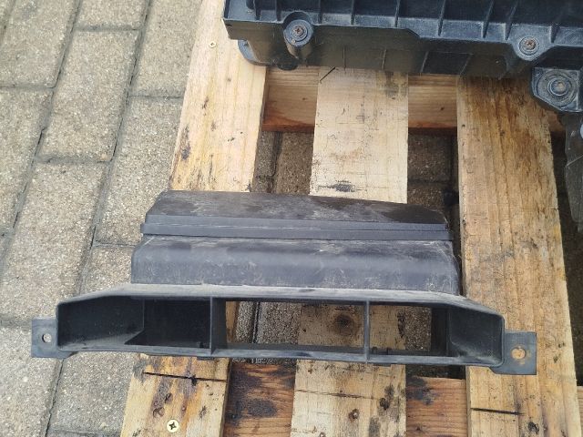 bontott VW PASSAT B6 Légszűrő Ház