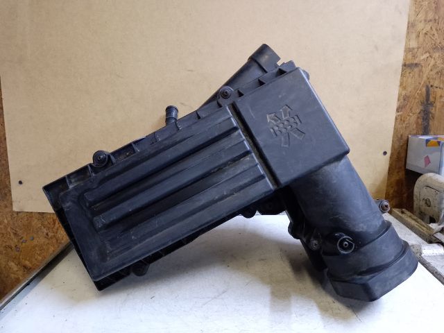 bontott VW PASSAT B6 Légszűrő Ház