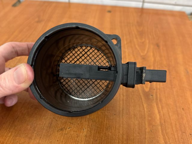 bontott VW PASSAT B6 Légtömegmérő