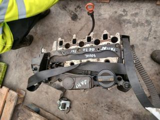 bontott VW PASSAT B6 Motor (Fűzött blokk hengerfejjel)