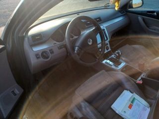 bontott VW PASSAT B6 Motor (Fűzött blokk hengerfejjel)