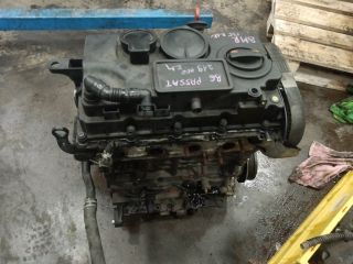 bontott VW PASSAT B6 Motor (Fűzött blokk hengerfejjel)