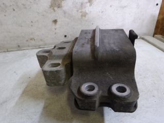 bontott VW PASSAT B6 Motor Tartó Bak Bal