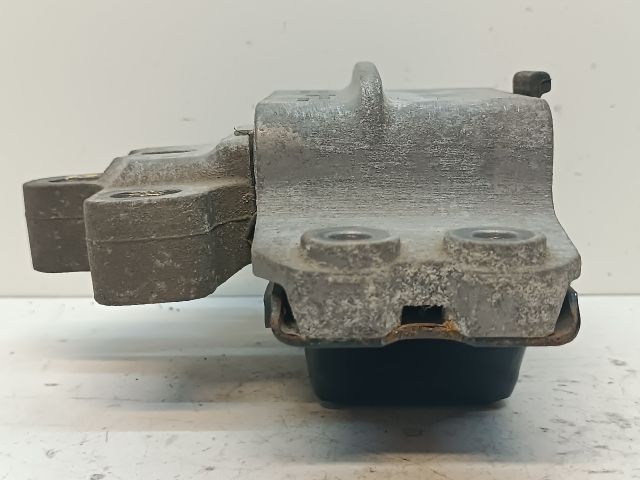 bontott VW PASSAT B6 Motor Tartó Bak Bal