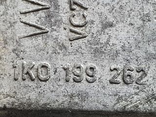 bontott VW PASSAT B6 Motor Tartó Bak (Fém)