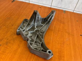 bontott VW PASSAT B6 Motor Tartó Bak (Fém)