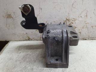 bontott VW PASSAT B6 Motor Tartó Bak (Fém)