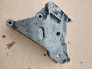 bontott VW PASSAT B6 Motor Tartó Bak (Fém)