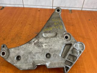 bontott VW PASSAT B6 Motor Tartó Bak (Fém)