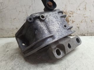 bontott VW PASSAT B6 Motor Tartó Bak (Fém)