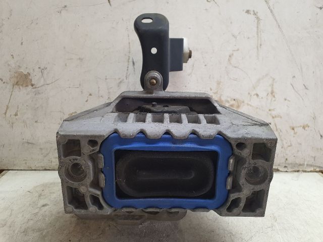 bontott VW PASSAT B6 Motor Tartó Bak (Fém)