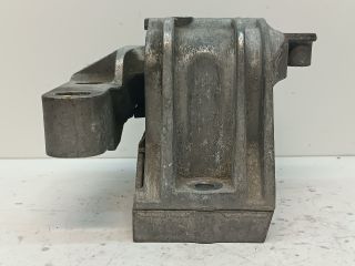 bontott VW PASSAT B6 Motor Tartó Bak Jobb