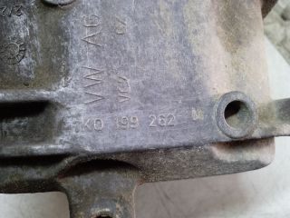 bontott VW PASSAT B6 Motor Tartó Bak Jobb