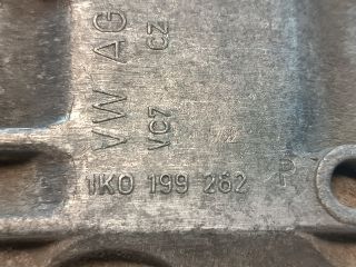 bontott VW PASSAT B6 Motor Tartó Bak Jobb