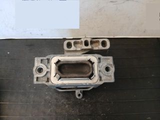 bontott VW PASSAT B6 Motor Tartó Bak (Pozíciófüggetlen)