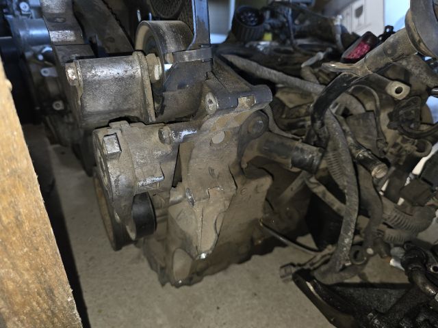 bontott VW PASSAT B6 Motorblokk (Fűzött)