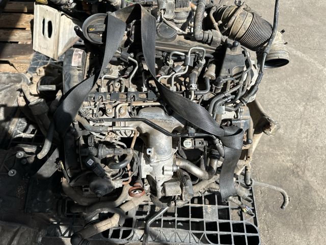 bontott VW PASSAT B6 Motorblokk (Fűzött)