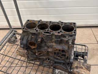 bontott VW PASSAT B6 Motorblokk (Fűzött)