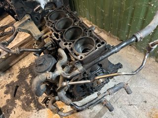 bontott VW PASSAT B6 Motorblokk (Fűzött)