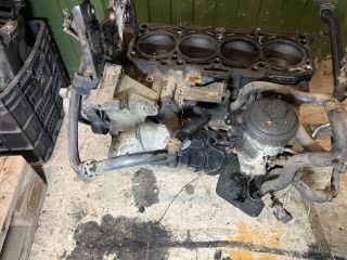 bontott VW PASSAT B6 Motorblokk (Fűzött)