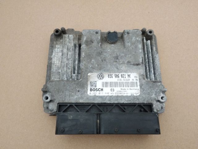 bontott VW PASSAT B6 Motorvezérlő