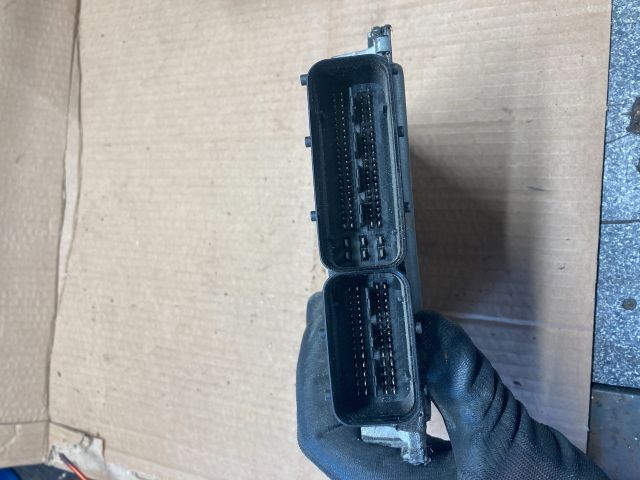 bontott VW PASSAT B6 Motorvezérlő