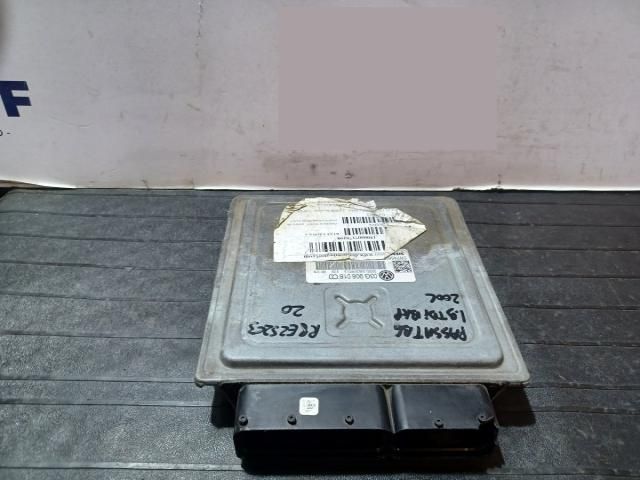 bontott VW PASSAT B6 Motorvezérlő