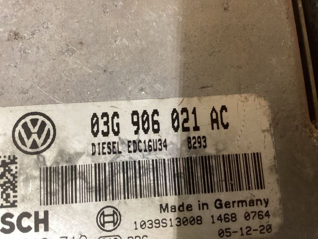 bontott VW PASSAT B6 Motorvezérlő